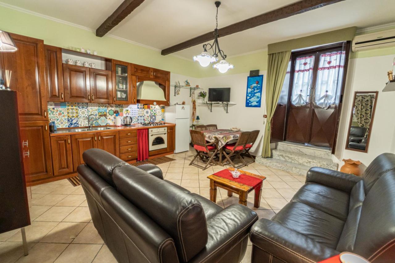 Apartment Casarella Chiara *